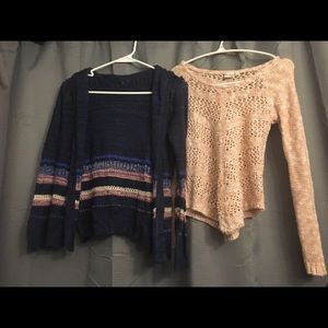 ✨TWO Girls size 8, Mudd sweaters✨